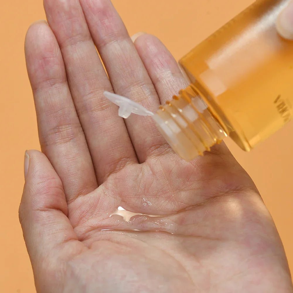 Texture of Radiant Glow Vitamin Hydrating Skin Toner - PURAMORIA